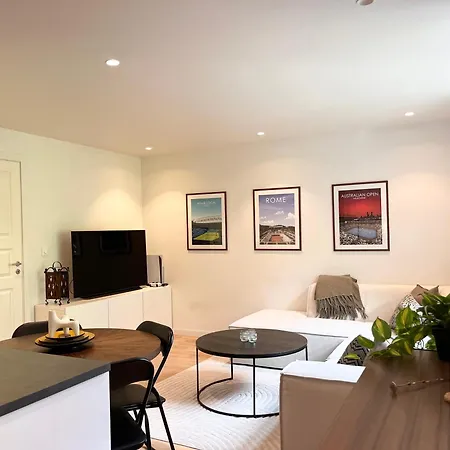 Central Apartment With Private Garden And 18Sqm Terrace Apartamento *