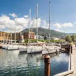 Apartamento Central Apartment With Private Garden And 18Sqm Terrace Bergen