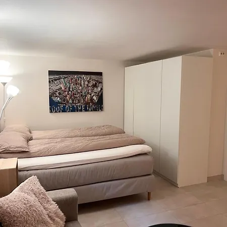 Central Apartment With Private Garden And 18Sqm Terrace *